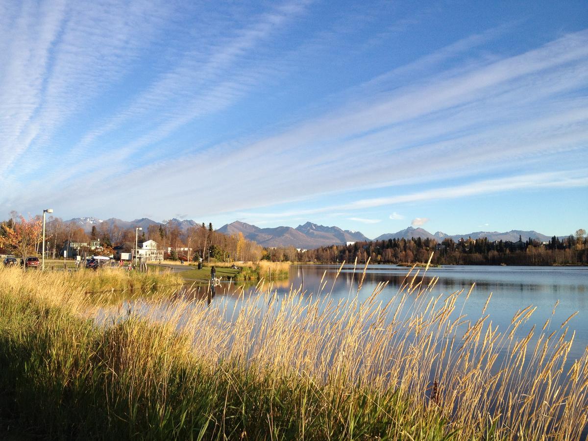 Reflection Lake Bed And Breakfast แองเคอเรจ ภายนอก รูปภาพ